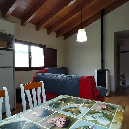 Casa El Campo Mateo - Ideal 4 Pax, Wifi, Parking Vakantiehuis Peruyes