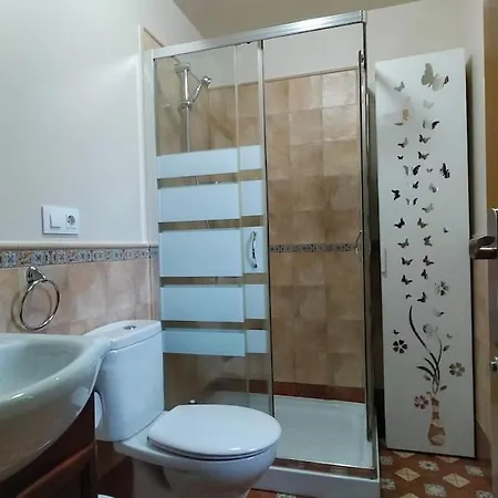 Casa El Campo Mateo - Ideal 4 Pax, Wifi, Parking Peruyes